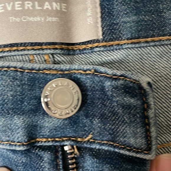 Everlane - Picture 4 of 5